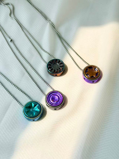"Novo" Lock Necklace